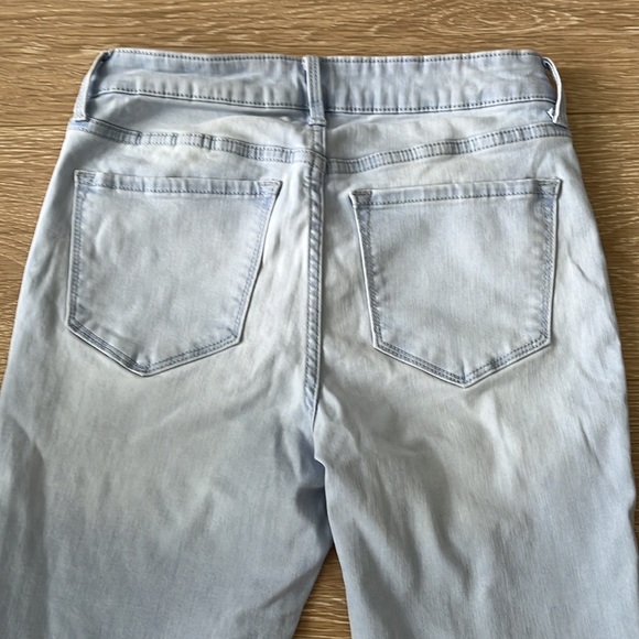 Old Navy Rockstar Super Skinny Light Washed Denim Jeans - Size 4 - Picture 7 of 11